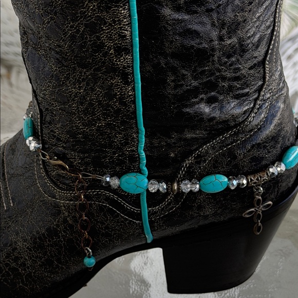 Black and Turquoise Women's Western Boots - Picture 9 of 10